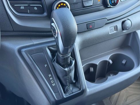 New 2025 Ford Transit 250 148 Medium Roof image 23