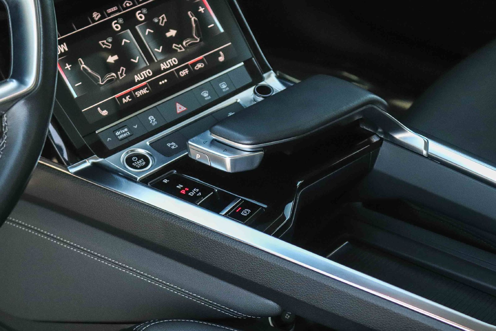 Used 2024 Audi Q8 e-tron Premium Plus AWD/4WD image 22