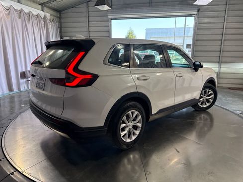 Used 2024 Honda CR-V LX image 4