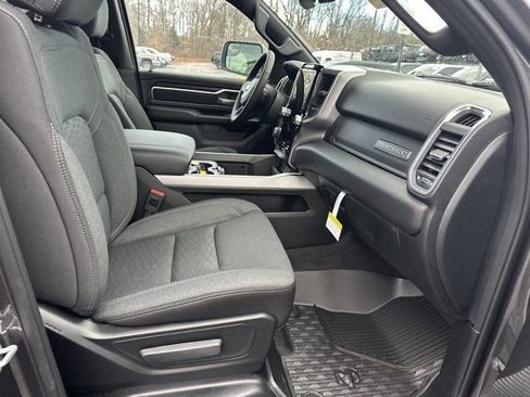 New 2026 RAM 1500 4x4 Crew Cab image 15