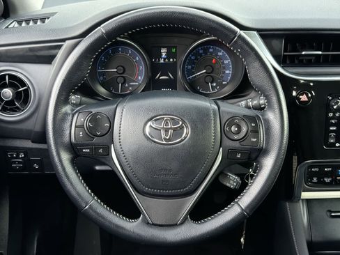 Used 2017 Toyota Corolla iM FWD image 22