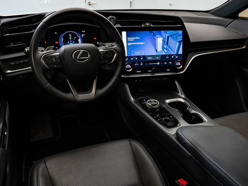 Certified 2024 Lexus RZ 450e Premium w/ Technology Package AWD/4WD image 4