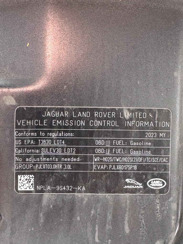 Used 2023 Land Rover Defender 130 X-Dynamic SE AWD/4WD image 6