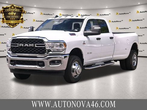 Used 2024 RAM 3500 Big Horn AWD/4WD image 1