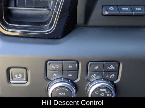 Used 2022 GMC Sierra 1500 AT4X image 26