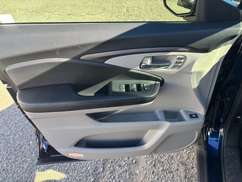 Used 2022 Honda Ridgeline RTL-E image 11