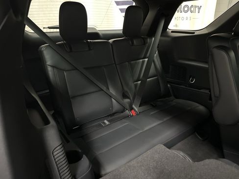 Used 2025 Ford Explorer ST-Line image 36