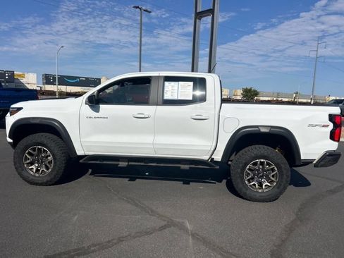 Used 2025 Chevrolet Colorado ZR2 AWD/4WD image 4