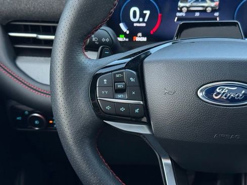 Certified 2025 Ford Explorer ST image 26