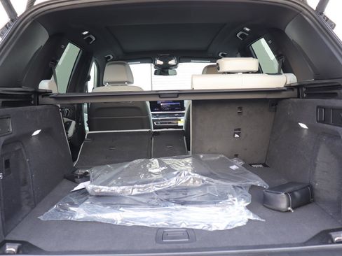 New 2026 BMW X5 xDrive40i w/ Climate Comfort Package image 15