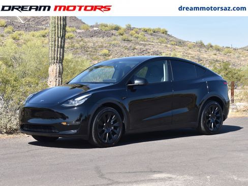 Used 2023 Tesla Model Y Long Range AWD/4WD image 1