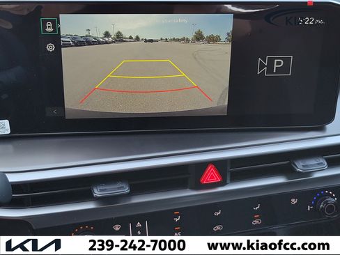 New 2026 Kia Sorento LX FWD image 24