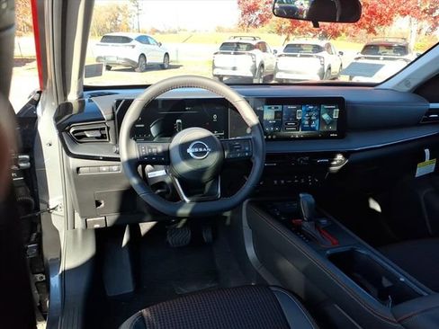 New 2026 Nissan Kicks SR w/ Cold Weather Package image 9