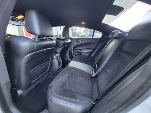 Used 2021 Dodge Charger Scat Pack w/ Dynamics Package RWD image 17