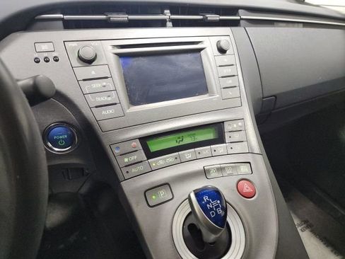 Used 2013 Toyota Prius Two image 28