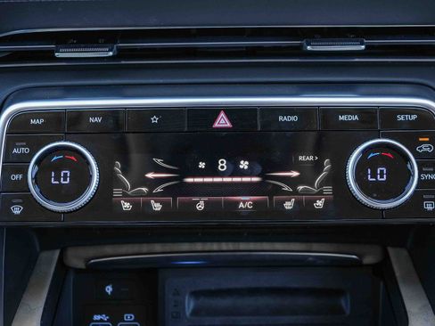 Used 2023 Genesis GV80 3.5T AWD/4WD image 16