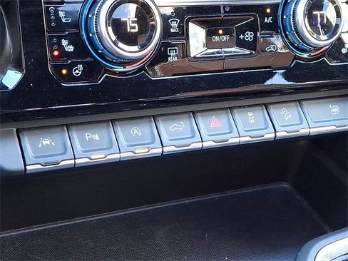 Used 2024 GMC Sierra 1500 Denali Ultimate image 26