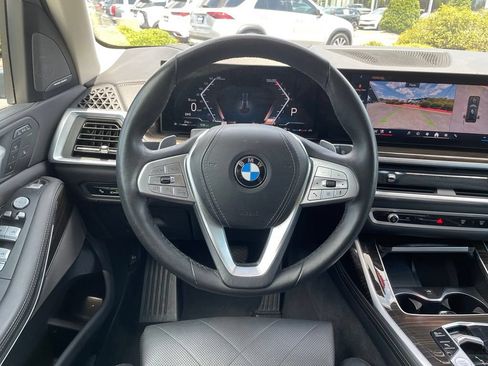 Used 2024 BMW X7 xDrive40i AWD/4WD image 14