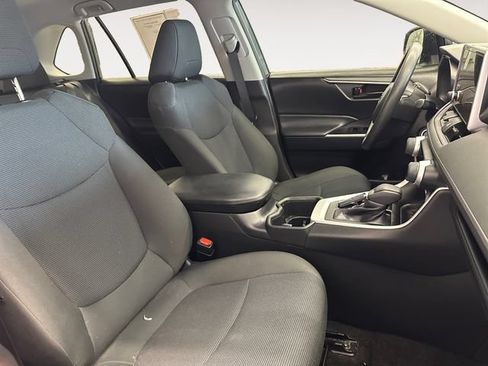 Used 2023 Toyota RAV4 LE FWD image 15