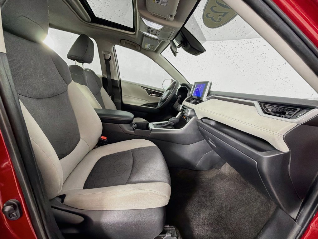 Used 2023 Toyota RAV4 XLE w/ Convenience Package FWD image 30
