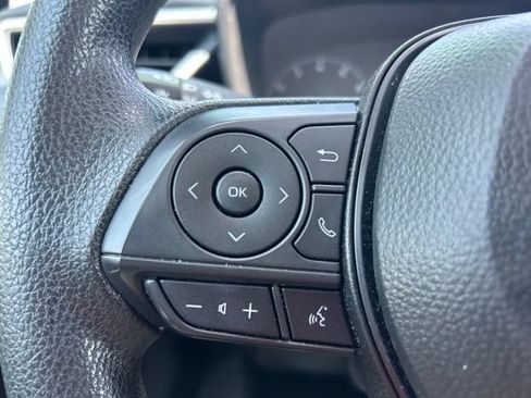 Used 2025 Toyota Corolla LE FWD image 15