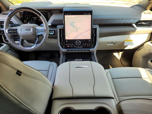 New 2026 GMC Yukon XL Denali w/ Denali Reserve Package image 16