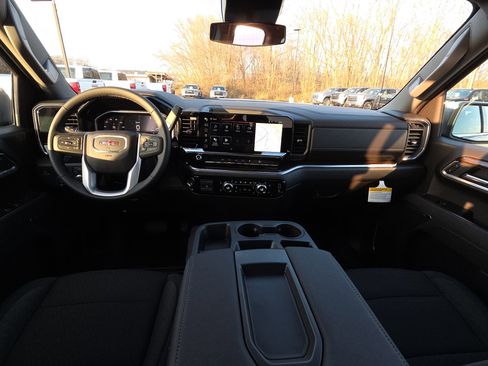 New 2026 GMC Sierra 1500 SLE w/ X31 Off-Road Package image 30