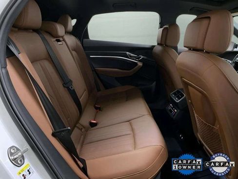 Used 2024 Audi Q8 e-tron Premium image 79