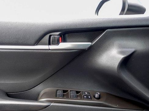 Certified 2023 Toyota Camry SE FWD image 11