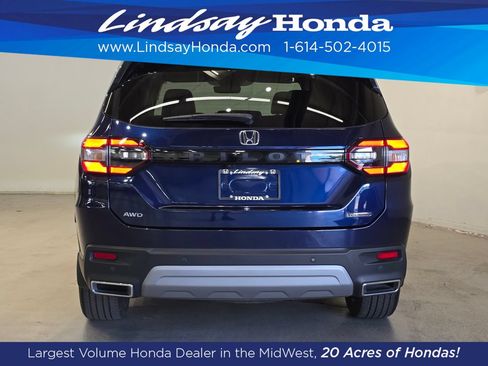 Used 2023 Honda Pilot Touring image 8