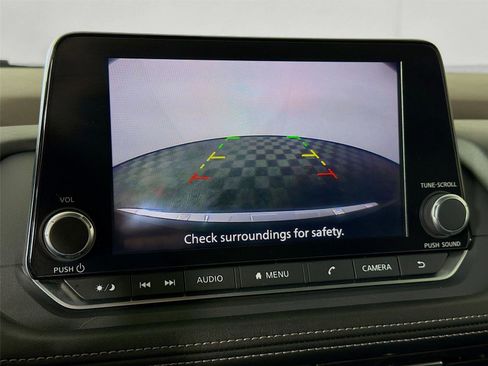 Used 2023 Nissan Rogue SV AWD/4WD image 15