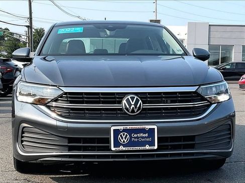 Used 2022 Volkswagen Jetta SE FWD image 8