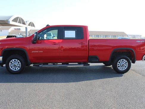 Used 2025 Chevrolet Silverado 2500 LT w/ Safety Package AWD/4WD image 8