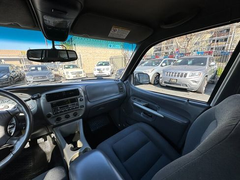 Used 2002 Ford Explorer Sport Trac Value image 17