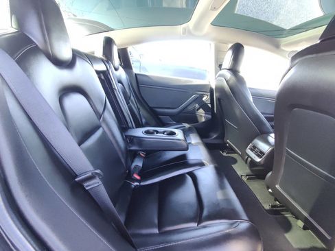 Used 2019 Tesla Model 3 Long Range AWD/4WD image 8