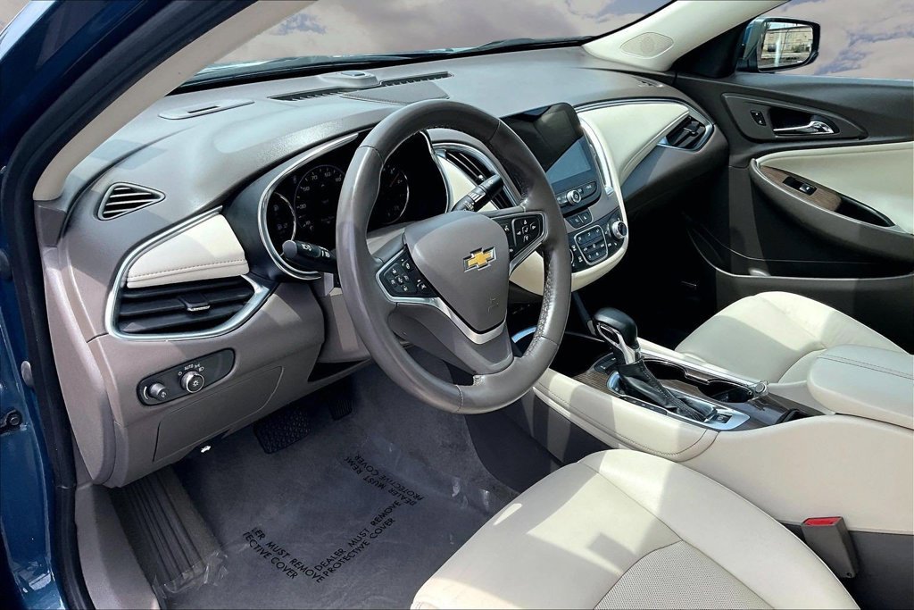 Used 2024 Chevrolet Malibu LT FWD image 17