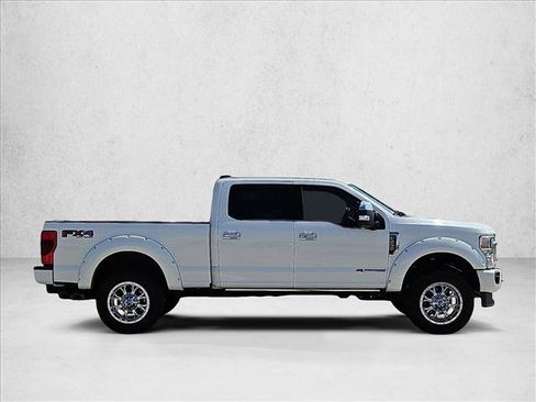 Used 2020 Ford F250 Platinum w/ FX4 Off-Road Package AWD/4WD image 4