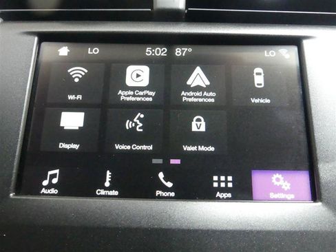 Used 2018 Ford Fusion SE w/ Fusion SE Technology Package FWD image 42