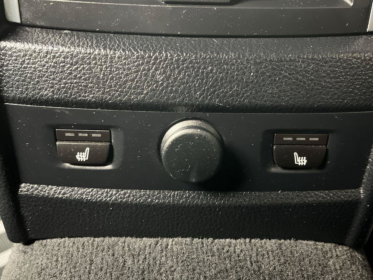 Used 2018 BMW M3 RWD image 12