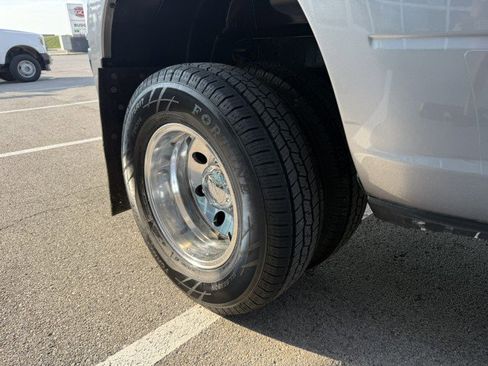 Used 2021 RAM 3500 Big Horn image 13