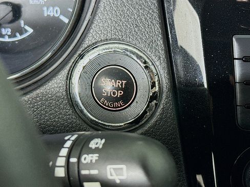 Used 2020 Nissan Rogue Sport SV w/ Technology Package image 20