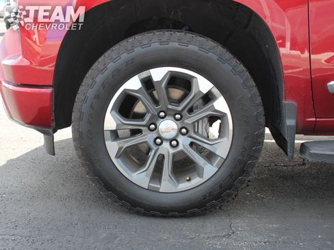 Certified 2024 Chevrolet Silverado 1500 High Country w/ Z71 Off-Road Package image 30