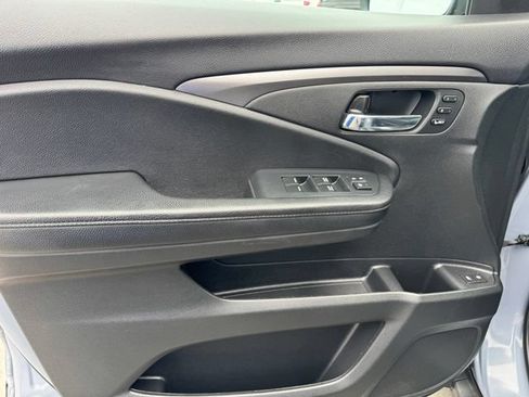 Used 2022 Honda Pilot Special Edition image 18