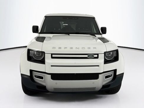 Used 2023 Land Rover Defender 110 SE AWD/4WD image 2