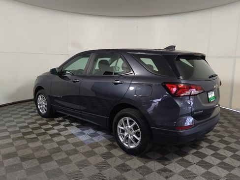 Used 2022 Chevrolet Equinox LS AWD/4WD image 3