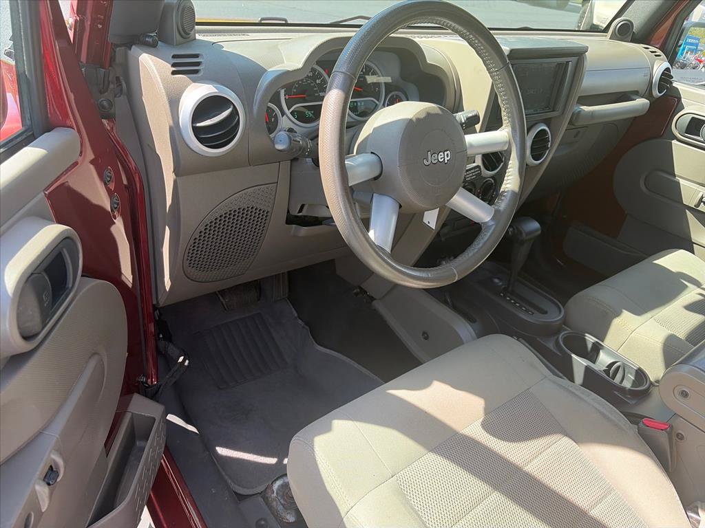 Used 2008 Jeep Wrangler Sahara w/ Dual Top Group AWD/4WD image 8