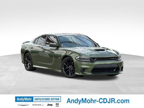 Used 2019 Dodge Charger Scat Pack RWD image 1