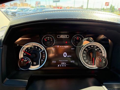 Used 2017 RAM 3500 Laramie w/ Snow Chief Group AWD/4WD image 24