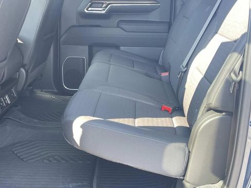 Used 2023 Chevrolet Silverado 1500 LT image 12