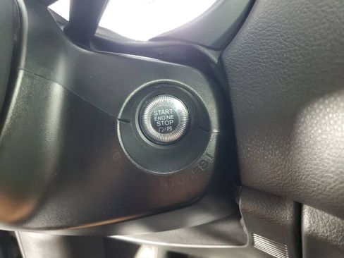 Used 2023 Jeep Renegade Latitude AWD/4WD image 24